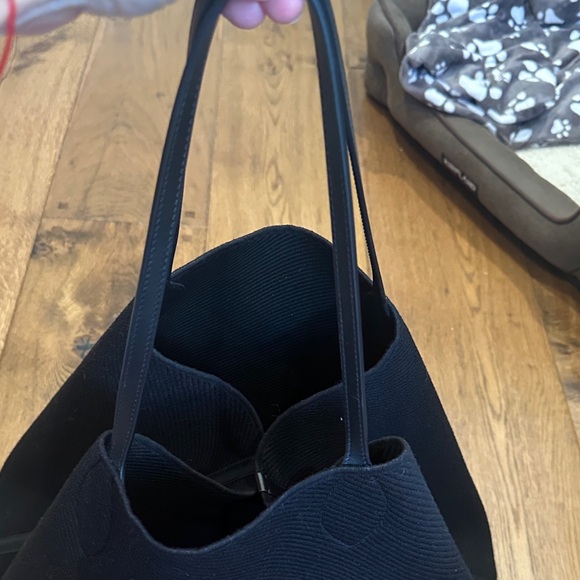 Alaia Elegant Black Tote with White Accents - Picture 10 of 12